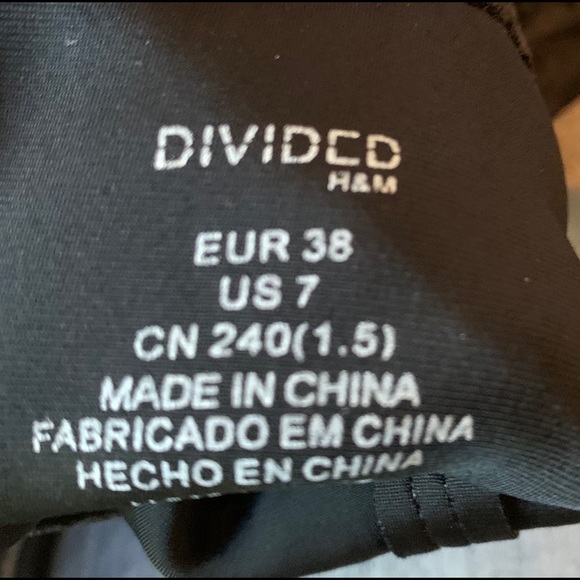 H&M Divided Velvet Block Heeled Pull On Boots - Picture 8 of 8